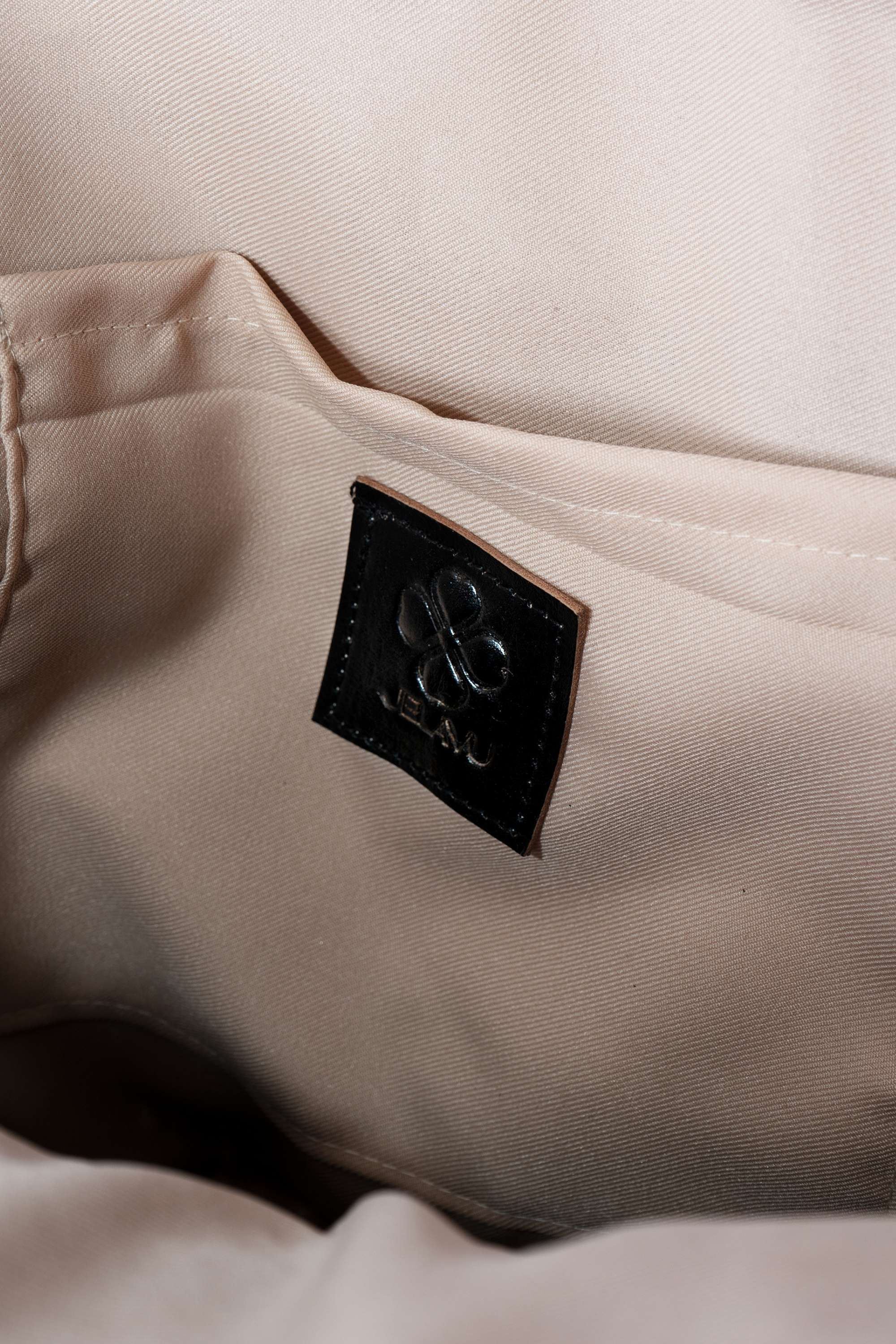 Jelavu - Doris Black Tote Bag - Jelavu.com