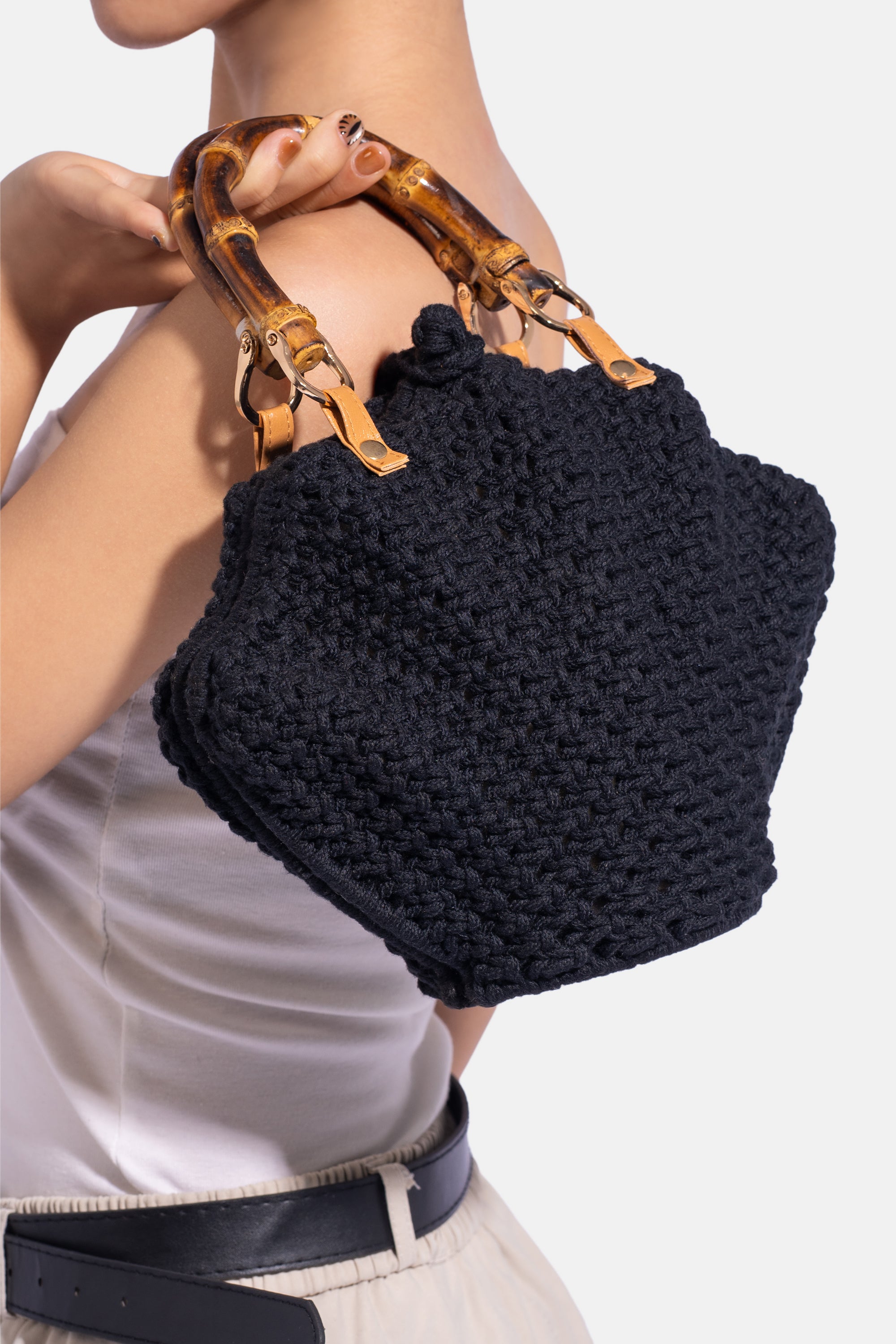 Jelavu - Venus Black Crochette Shell Bag - Jelavu.com