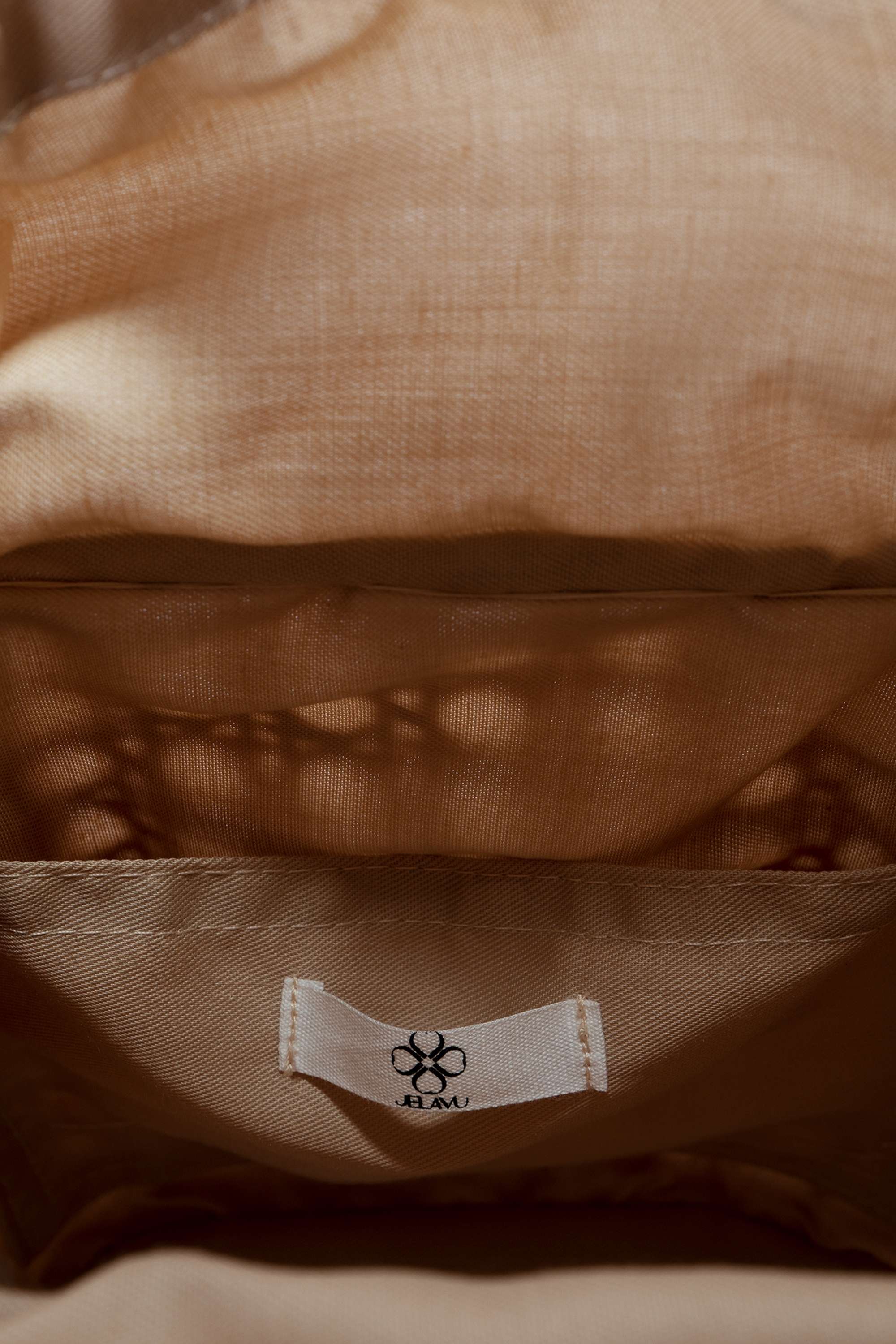 Jelavu - Amalfee Wood Bead Satchel Bag - Jelavu.com