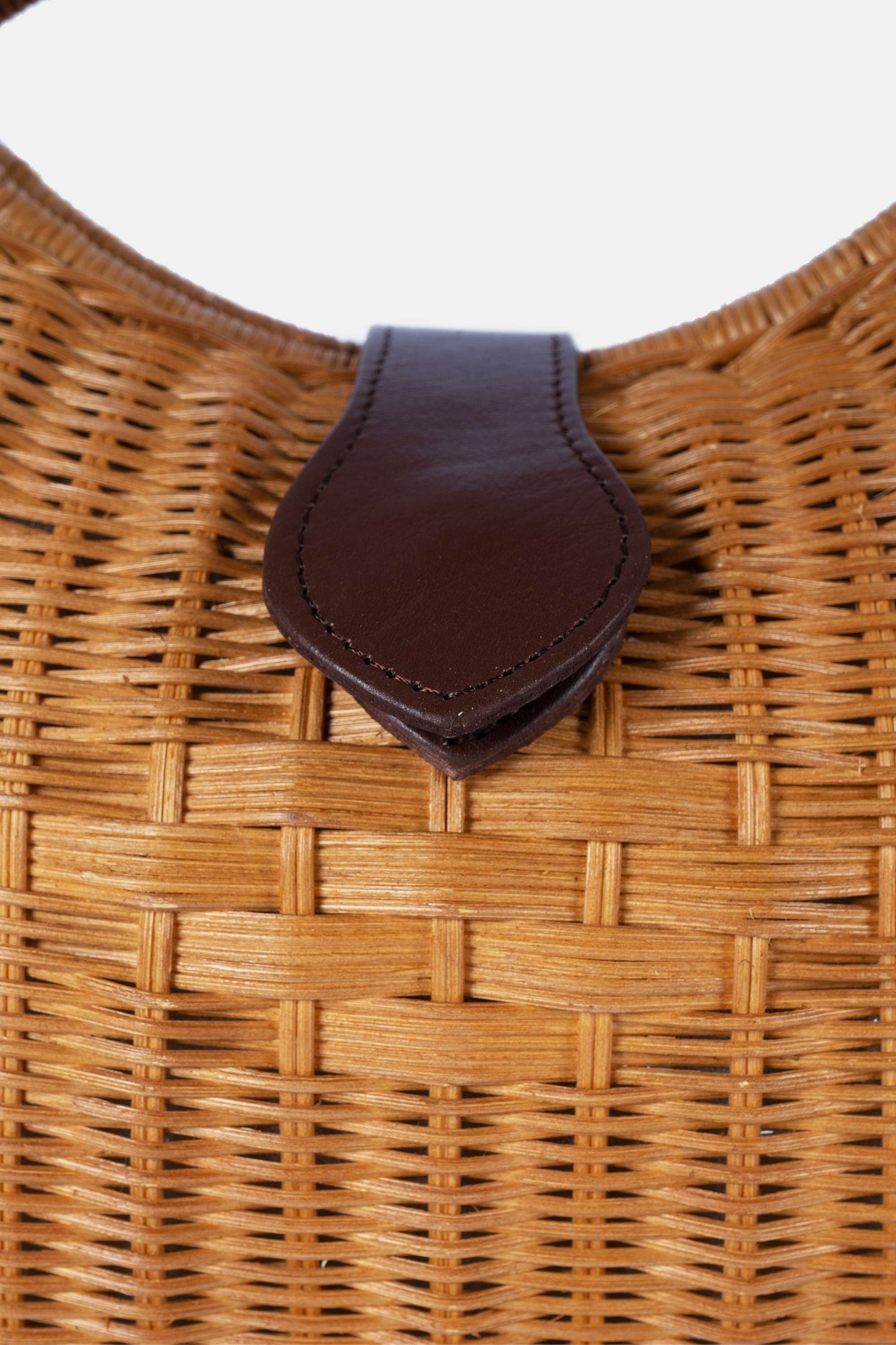 Jelavu - Artemiss Natural Half-Moon Bag - Jelavu.com
