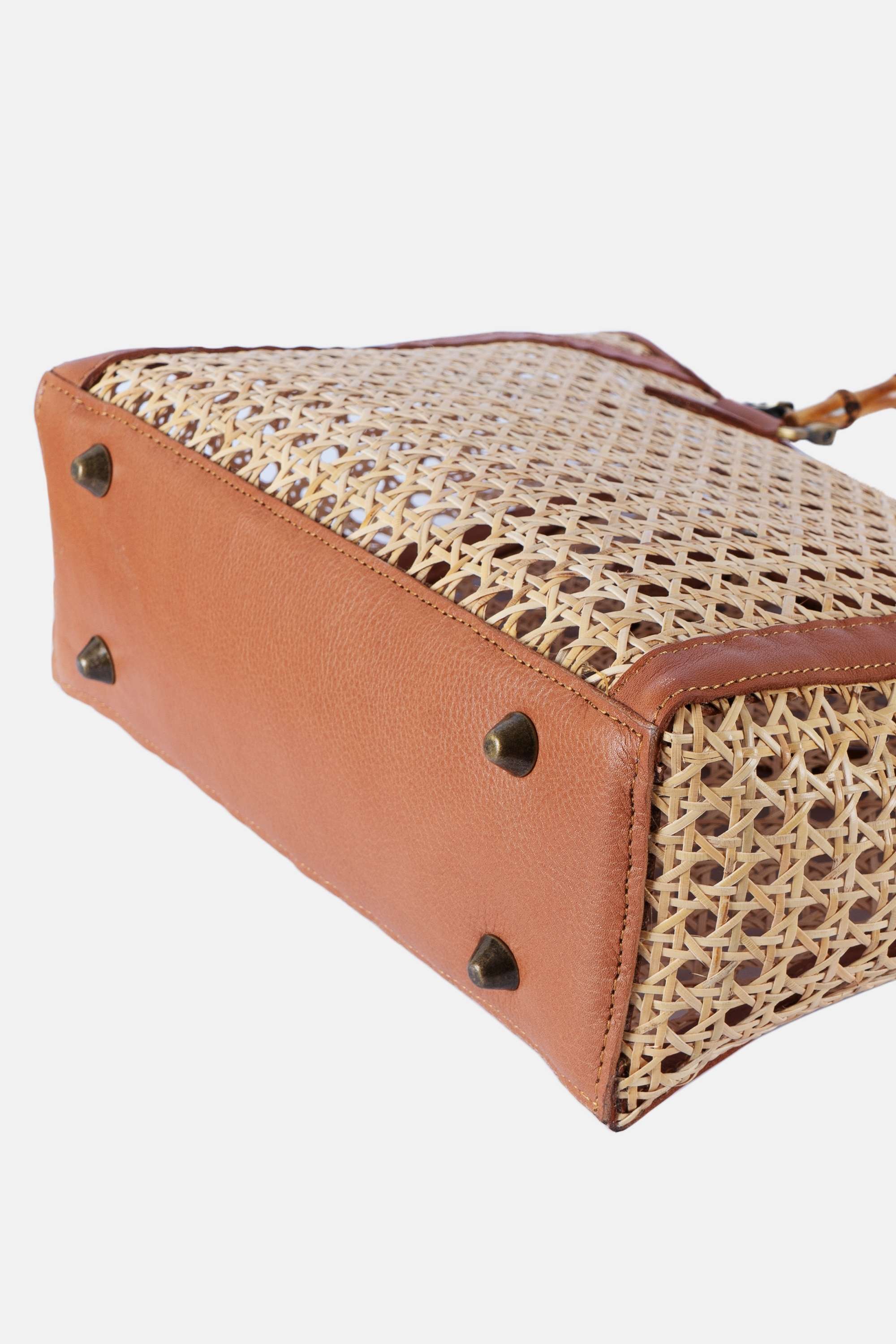 Jelavu - Bristoll Tan Medium Satchel Bag - Jelavu.com