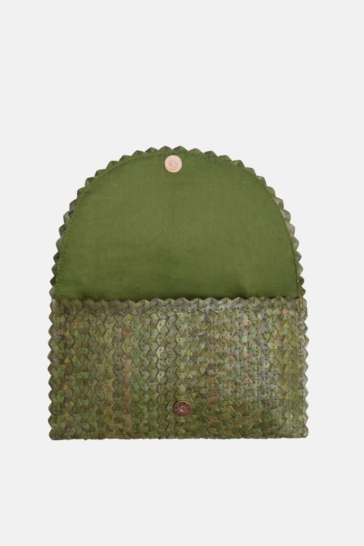 Coco Natural Shell Small Clutch - Moss Green