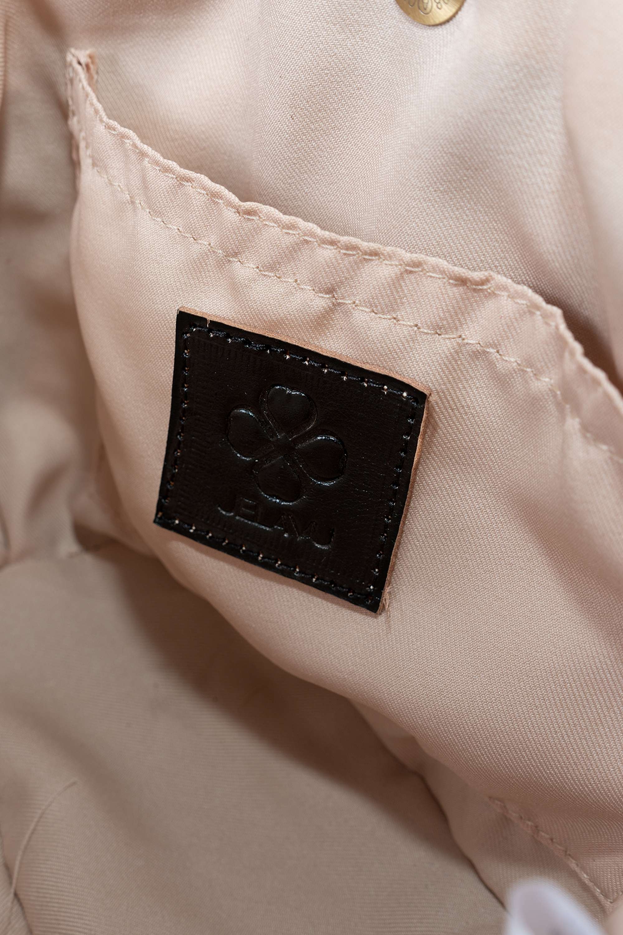 Jelavu - Naomi Shoulder Bag - Jelavu.com