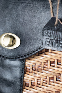 Jelavu Nori Black Medium Crossbody - Jelavu.com