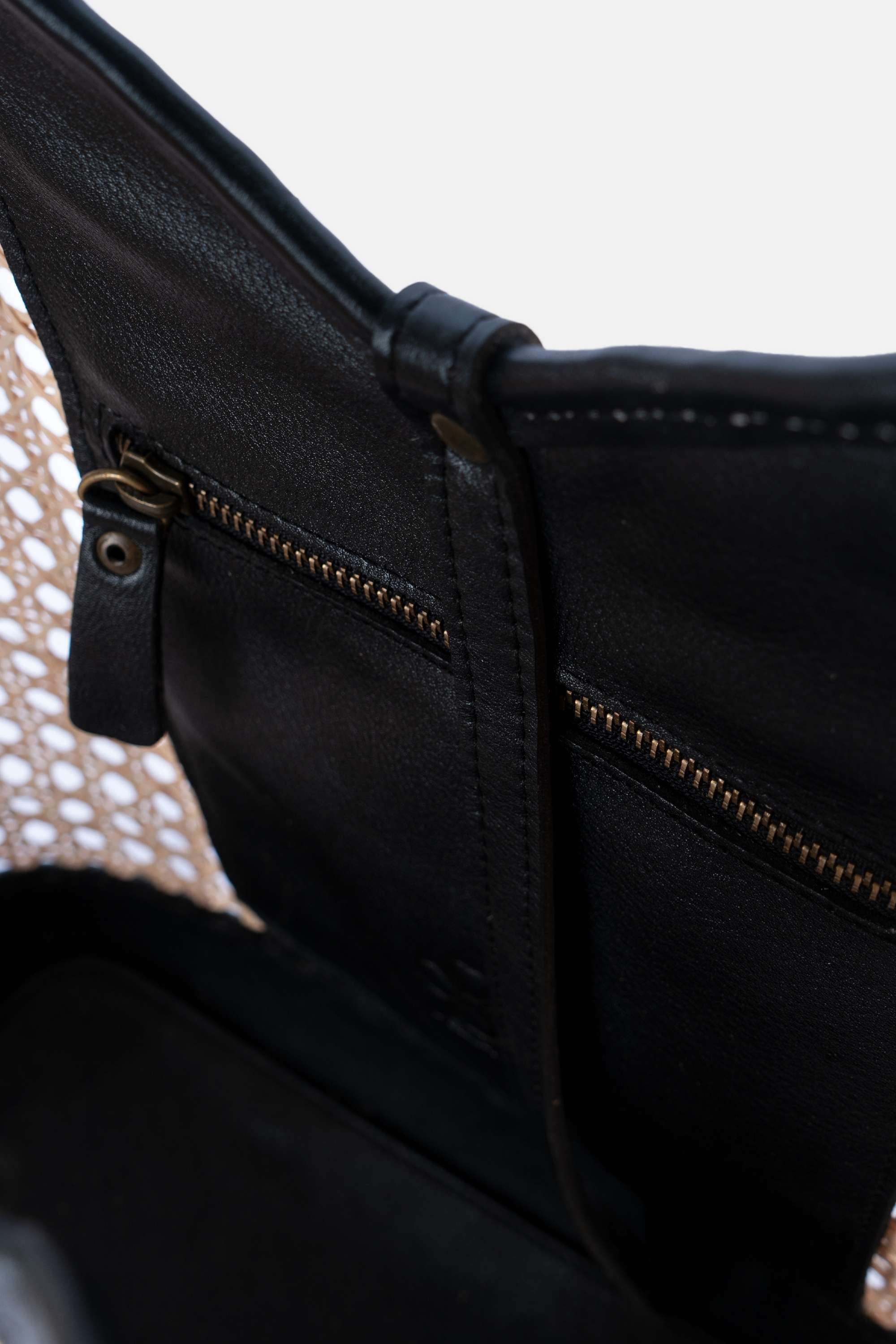 Jelavu - Ophellia Black Tote Bah - Jelavu.com