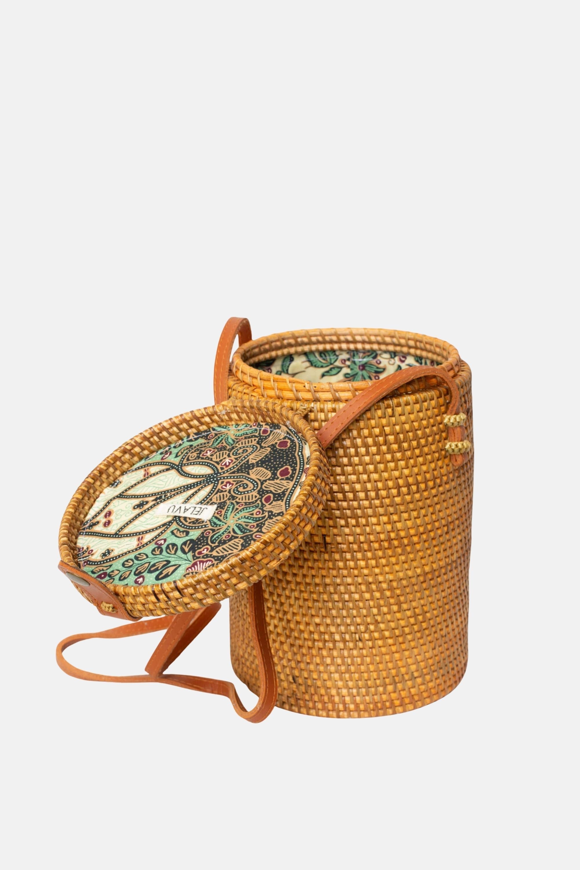 Jelavu - Zuma Rattan Large Crossbody - Tan - Jelavu.com