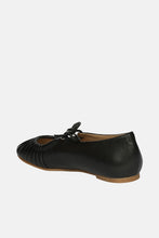 Load image into Gallery viewer, Jelavu Ellie Black Sandals - Jelavu.com